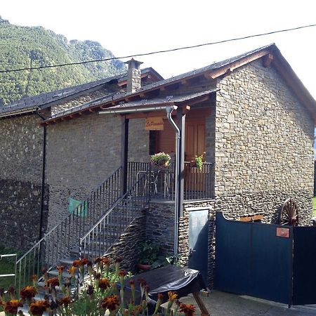 La Perxada De Besoli Areu Exterior photo